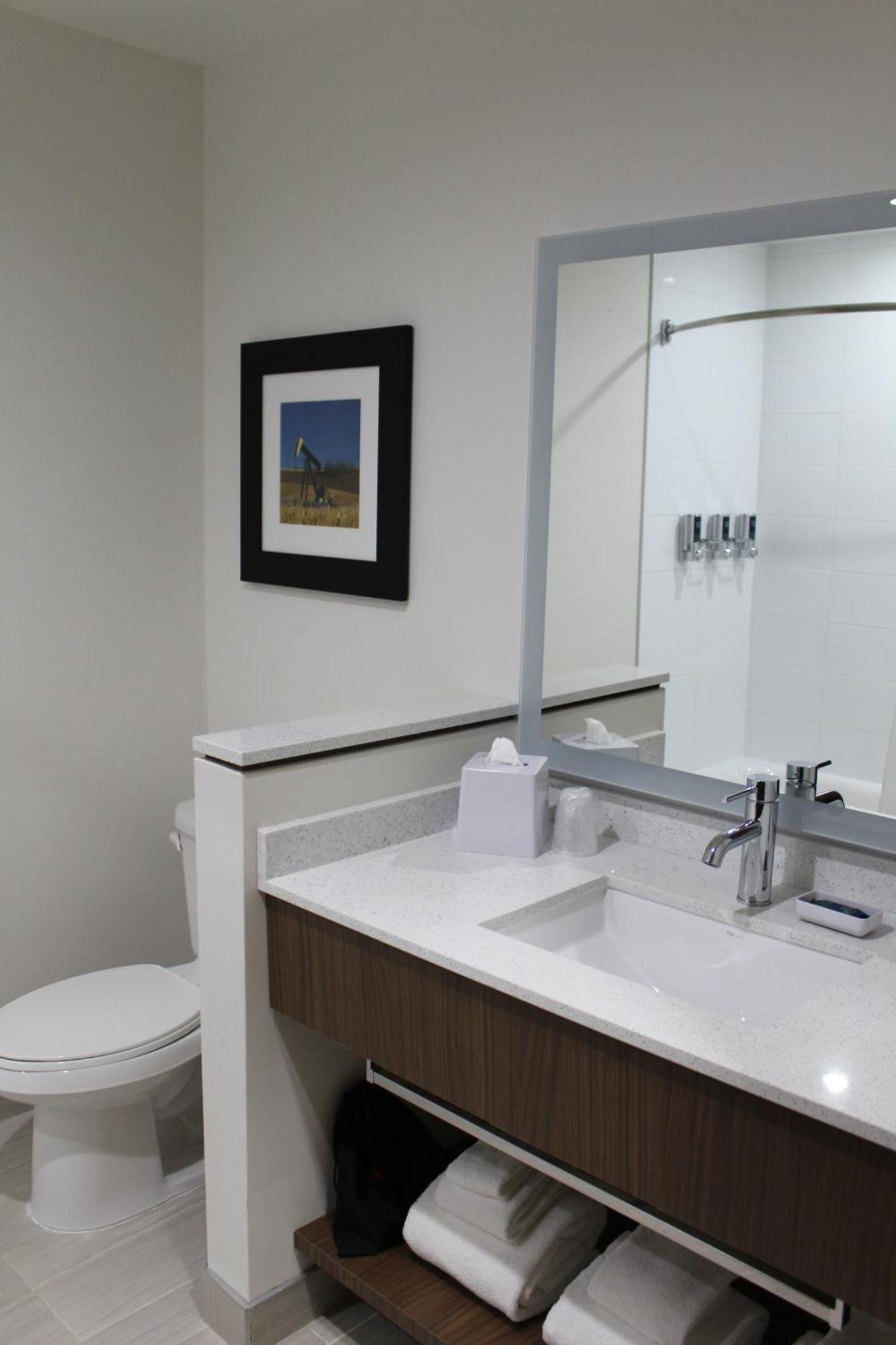 Four Points By Sheraton Edmonton West Zewnętrze zdjęcie