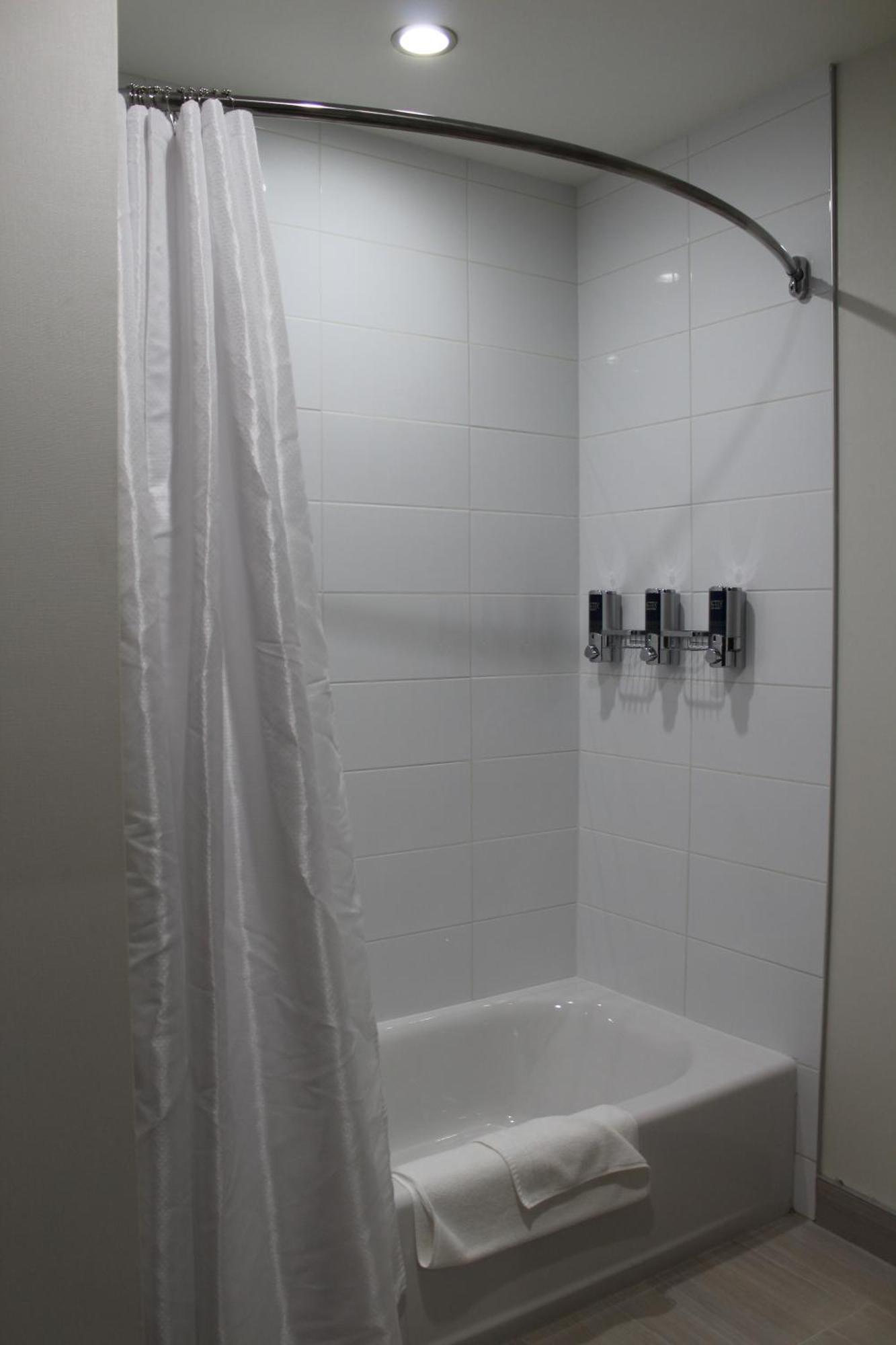 Four Points By Sheraton Edmonton West Zewnętrze zdjęcie